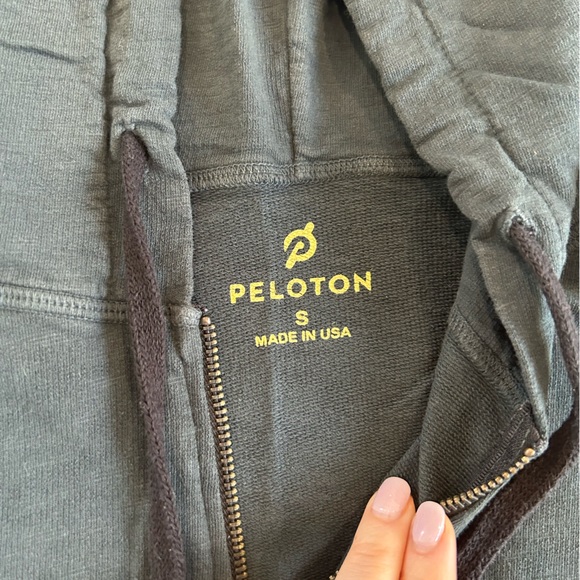 Peloton zip up hoodie with foil detail on front and back - Picture 2 of 3